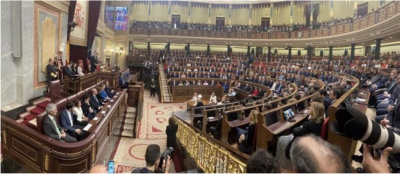 Заседание парламента с большим количеством депутатов — CostaSpain.net Заседание парламента с большим количеством депутатов