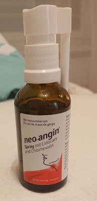Флакон спрея для горла с lidocain и chlorhexidin