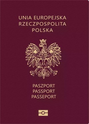 Паспорт Польши с гербом и надписями на трех языках — CostaSpain.net Паспорт Польши с гербом и надписями на трех языках