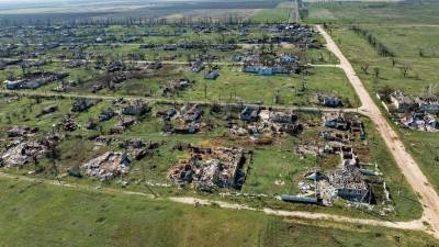 Разрушенные здания на зелёном поле, пустынная местность в Испании — CostaSpain.net Разрушенные здания на зелёном поле, пустынная местность в Испании