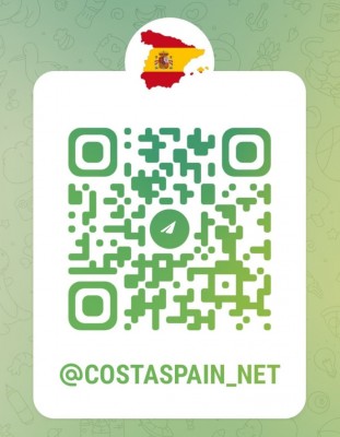 QR-код с логотипом Испании и ником в Instagram