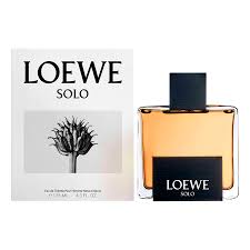 Парфюм Loewe Solo в упаковке с черным и белым дизайном — CostaSpain.net Парфюм Loewe Solo в упаковке с черным и белым дизайном