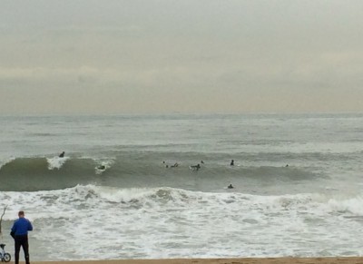 серфинг в Барселоне . Пляж Mar Bella Nova