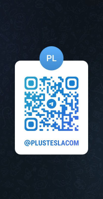 QR-код с обозначением @PLUSTESLACOM на фоне.